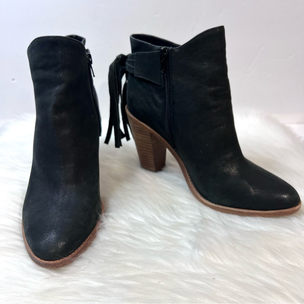 Vince Camuto Women’s Linford Black Suede Heel Boho Fringe Ankle Bootie Size 8.5